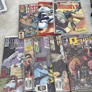 VTG Comic Book Lot Justice League Target Q-unit